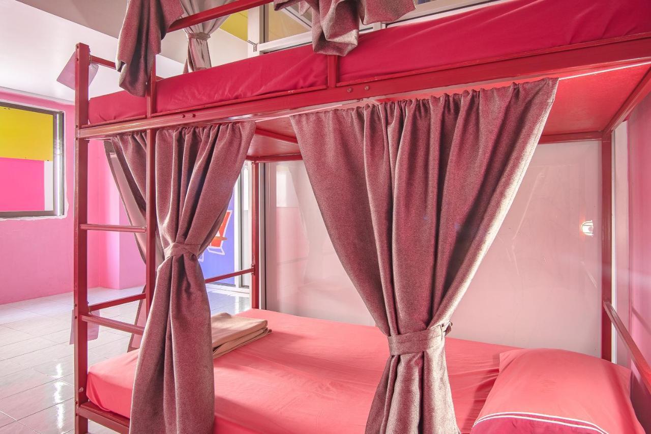 Oyo 586 I Hostel Phuket Exterior photo